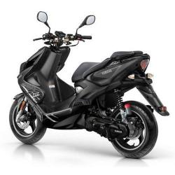 Yamaha Aerox R naked scooter vanaf €2.674,-