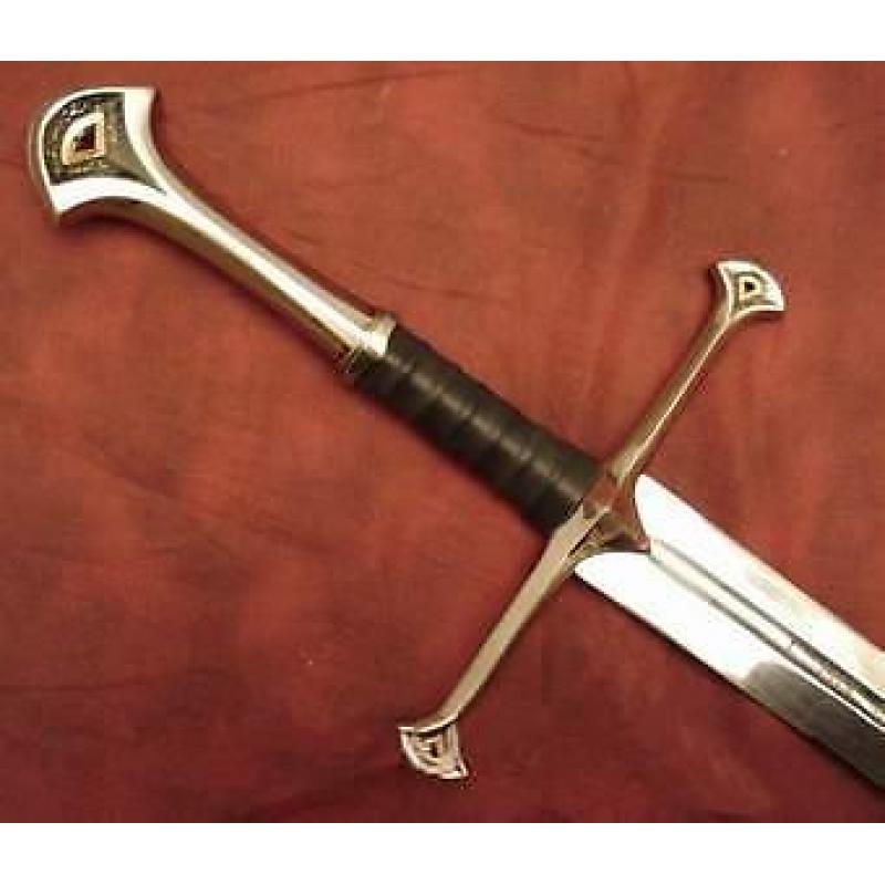 Eenhandig L.O.T.R. Narsil zwaard incl ophangbord