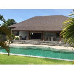 Bali mooie villa 150 m van zee ,superlocatie