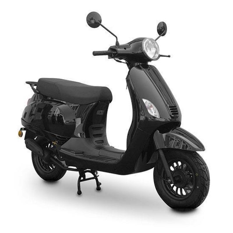 Nieuwe Vespa-look scooters €999,-"GOEDKOOPSTE NEDERLAND"