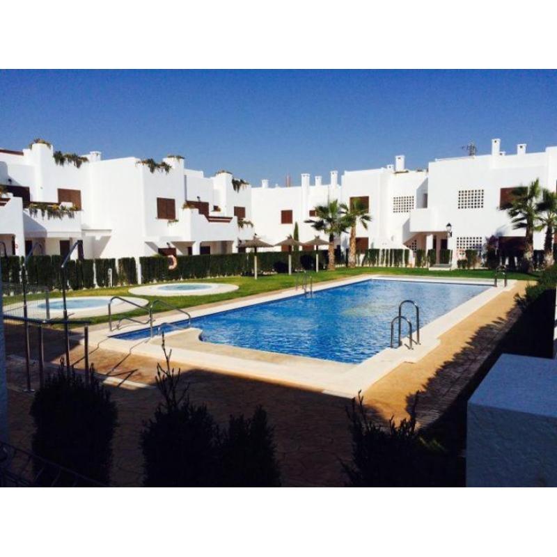 frontline beach appartementen zuid Spanje vanaf 73.000 euro
