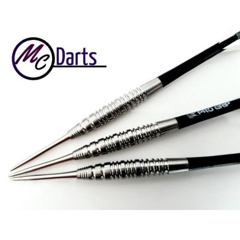 MCDARTS Custom Darts set 23 grams