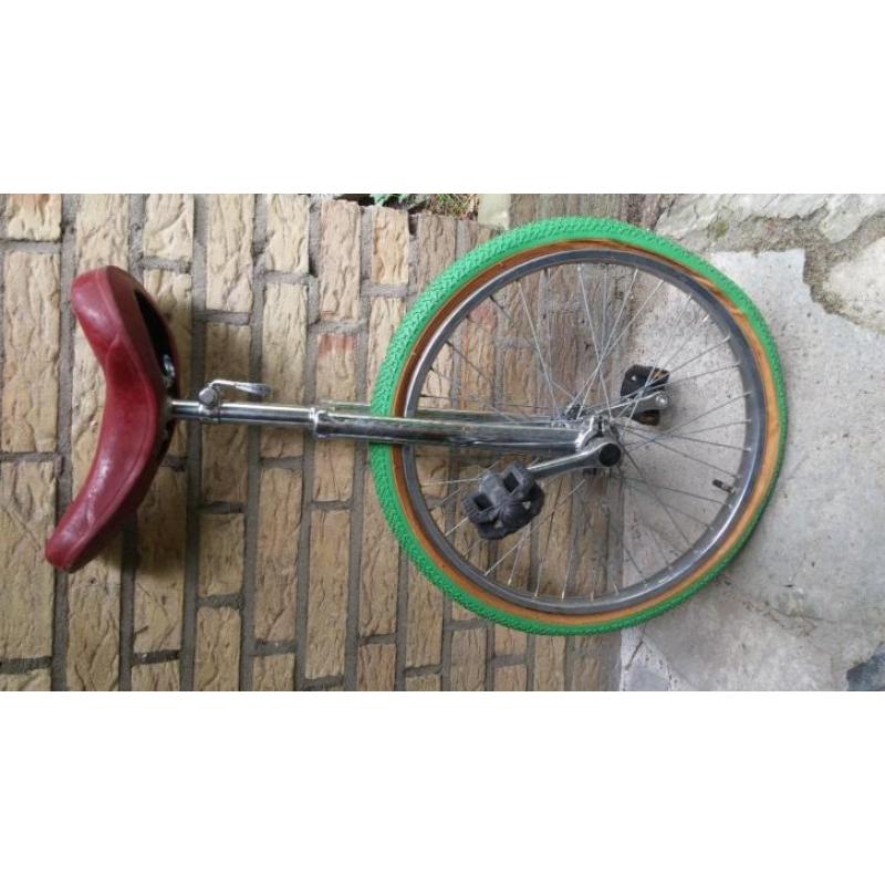 een wiel fiets,eenwieler, circusfiets