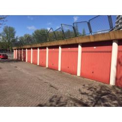 Binnenkort beschikbaar: Grote garagebox in Zoetermeer
