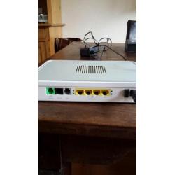 THOMSON TG 712 ASDL Router/modem wifi