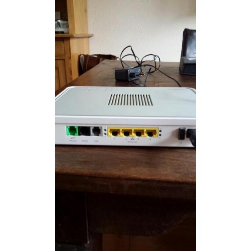 THOMSON TG 712 ASDL Router/modem wifi