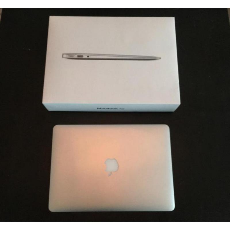 Macbook Air 13 inch - Mid 2013