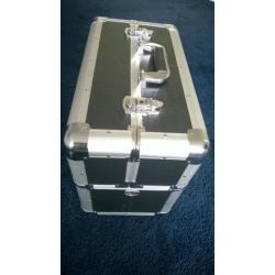 Zeer luxe XL aluminium kappers/nagel koffer