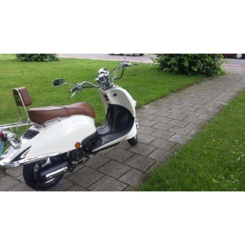 Retro SNOR scooter wit, 535KM ZGAN + garantie!!
