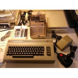 Commodore 64 compleet met accessoires