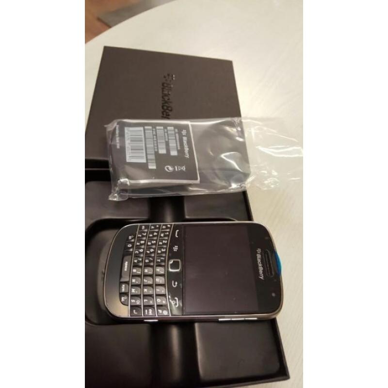 NIEUW! Blackberry 9900 in doos [Ongebruikt] bijna gratis!