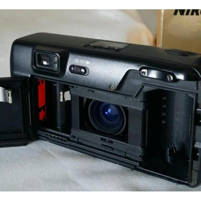 Nikon TW zoom 35-70 camera