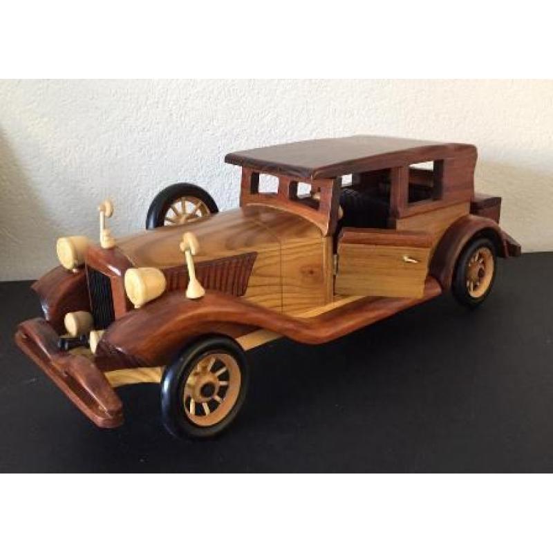 model auto van hout