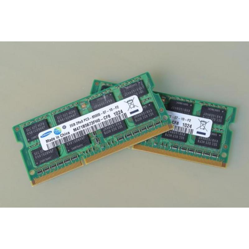 2x Samsung 2GB PC3-8500 (1066Mhz) 204 pin DDR3 SODIMM