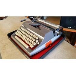 Adler typemachine