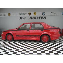 Alfa Romeo 75 Turbo Evoluzione 1:18 OttOMobile MJ