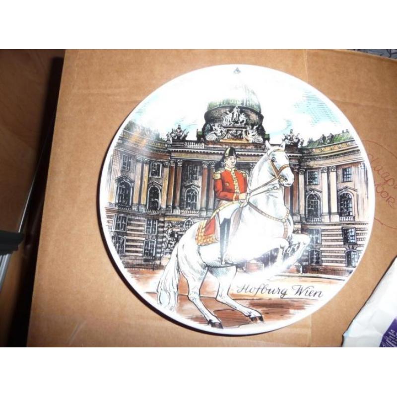 Porselein wandbord paard ruiter Hofburg Wien doorsnee 17,5cm
