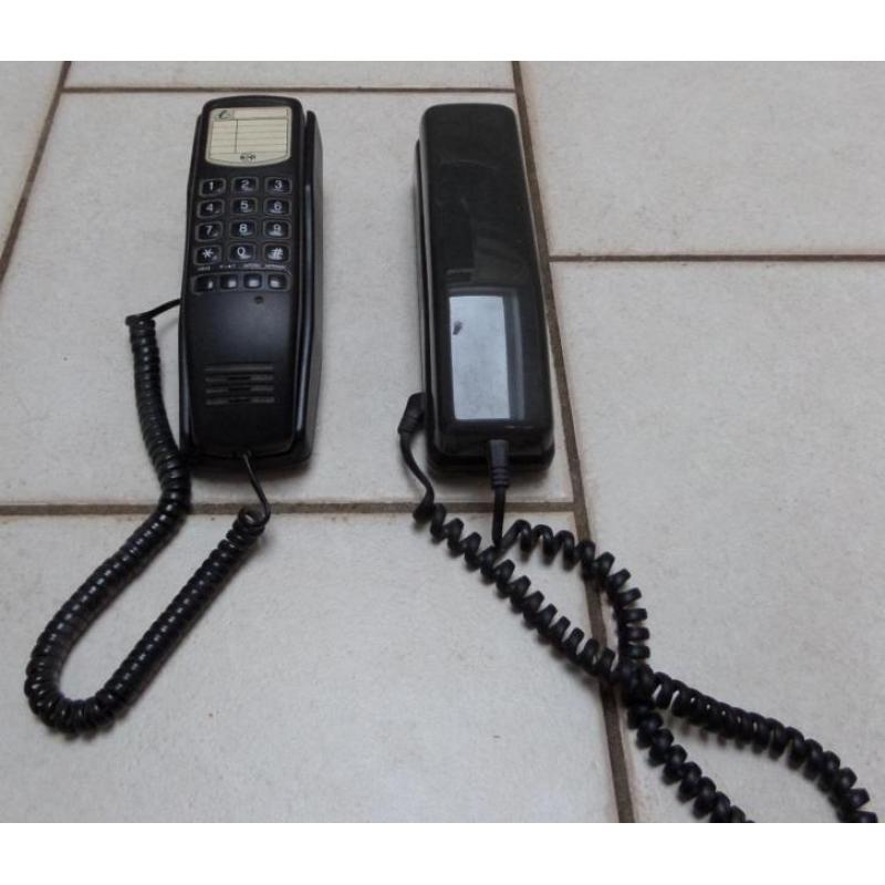 2 oude vaste telefoons