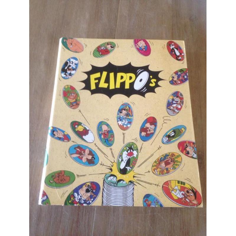 Complete 1ste serie flippo's + map.
