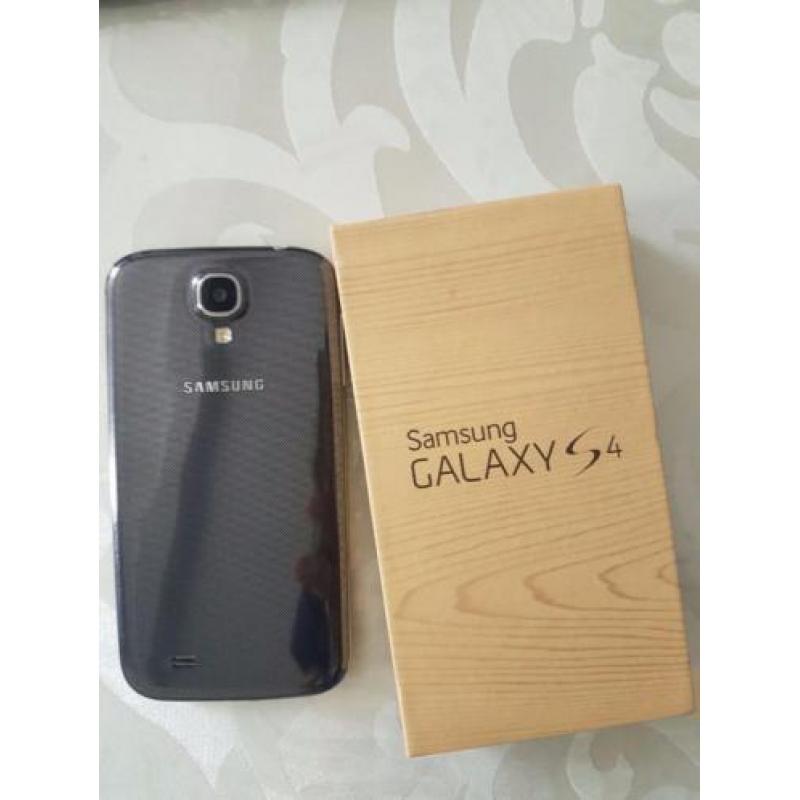 Samsung Galaxy s4 16 GB
