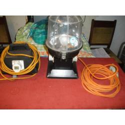 Te koop: 42 volt veiligheidstrafo + 42 volt bouwlamp