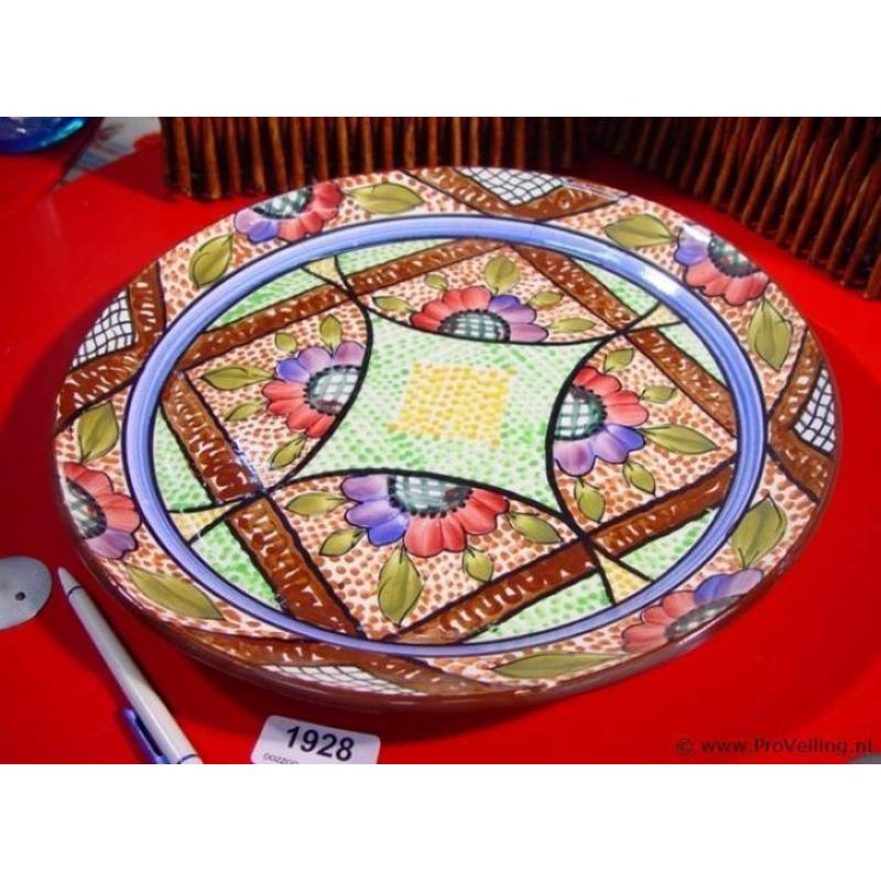 Spaans porseleinen sierschotel in veiling bij ProVeiling