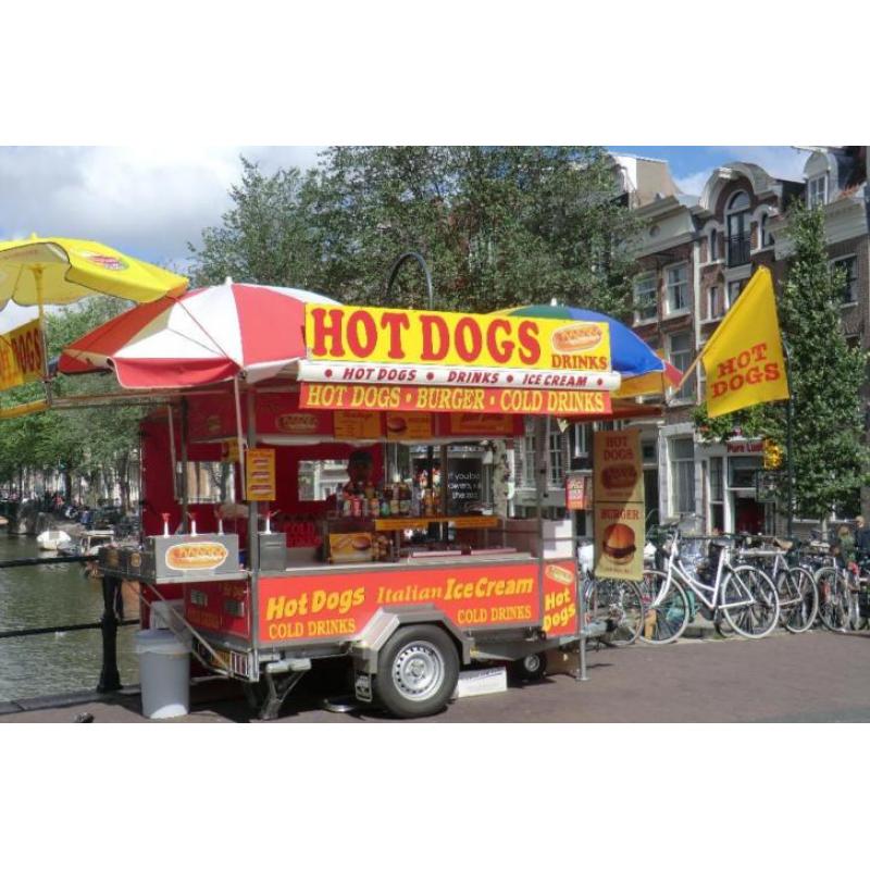 hotdogkar Hotdogs - IJs en Frisdrank