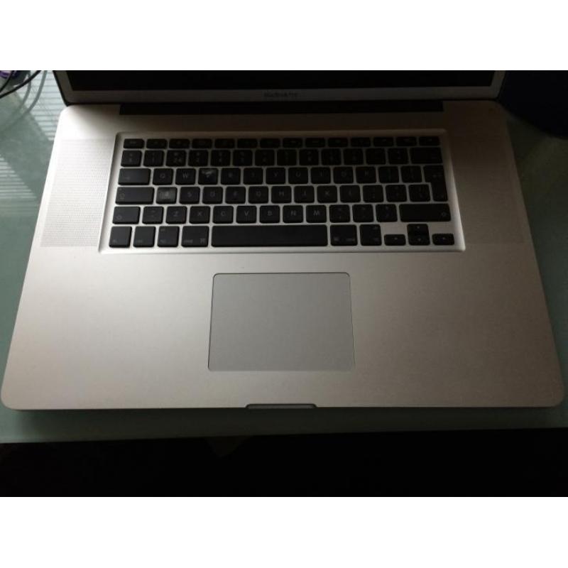MacBook Pro 17'' 2,2 GHz i7 - 6GB RAM - 128 GB SSD - ANTI GL