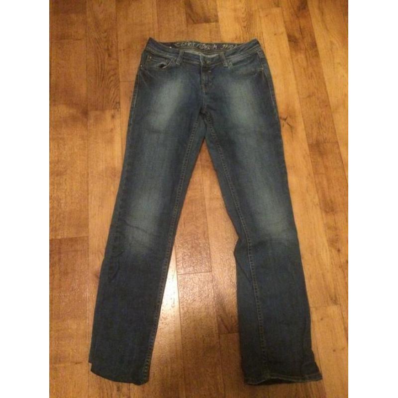 Leuke Esprit Jeans, maat w28 l32 (valt als w29)