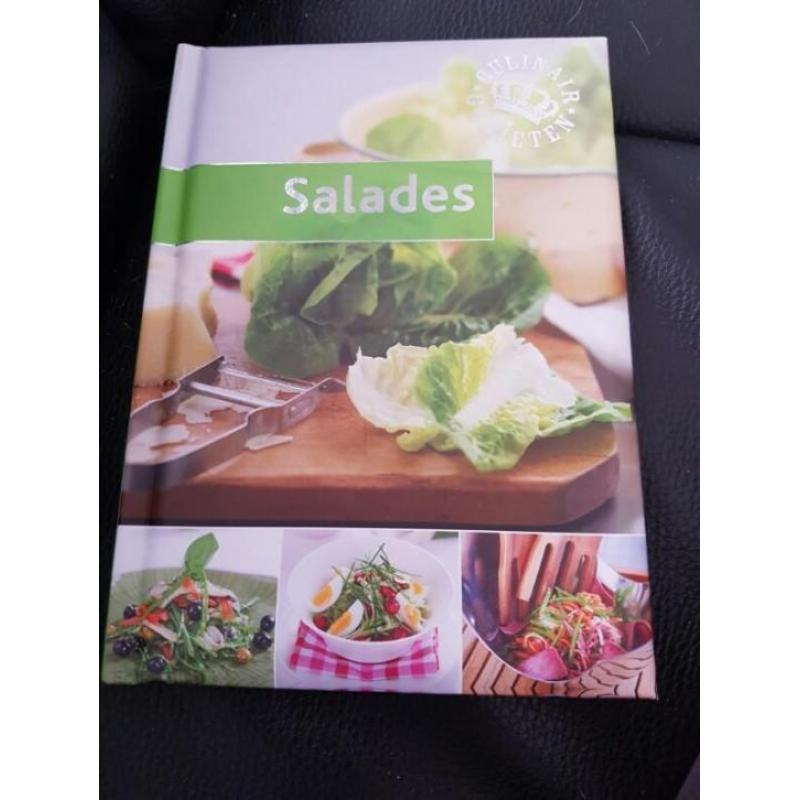 kookboek om salades te maken.
