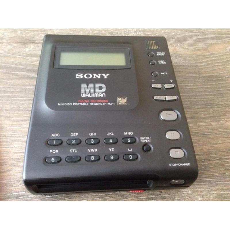Sony MZ-1 (eerste sony minidisc recorder 1992)