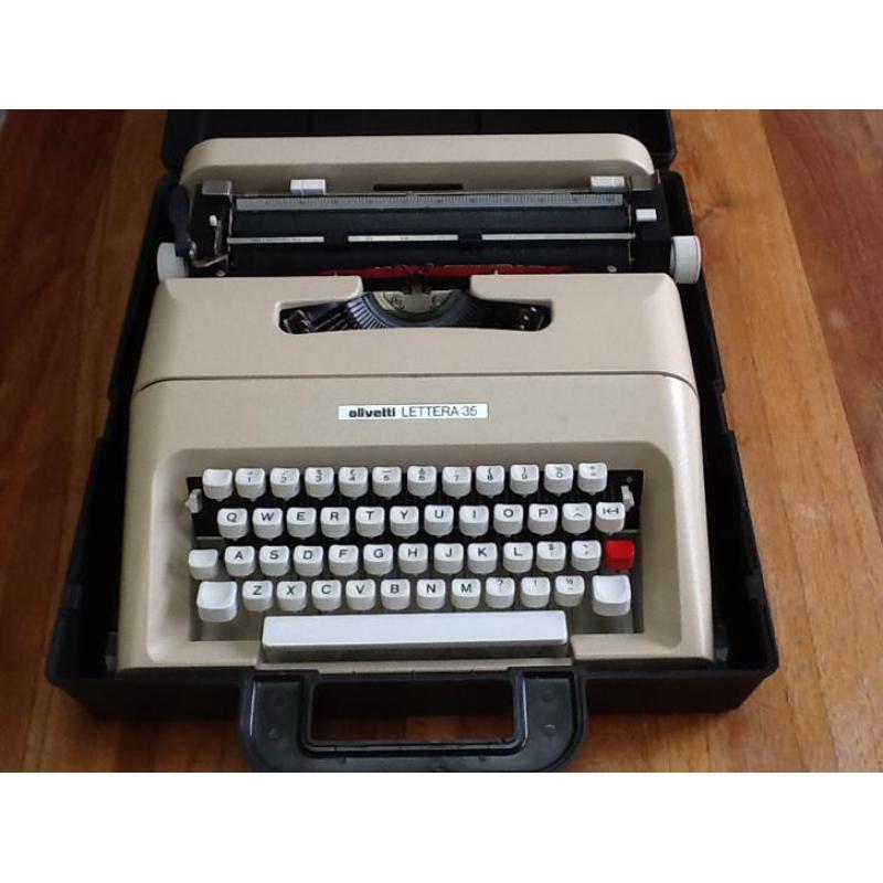 Typemachine Olivetti Lettera 35