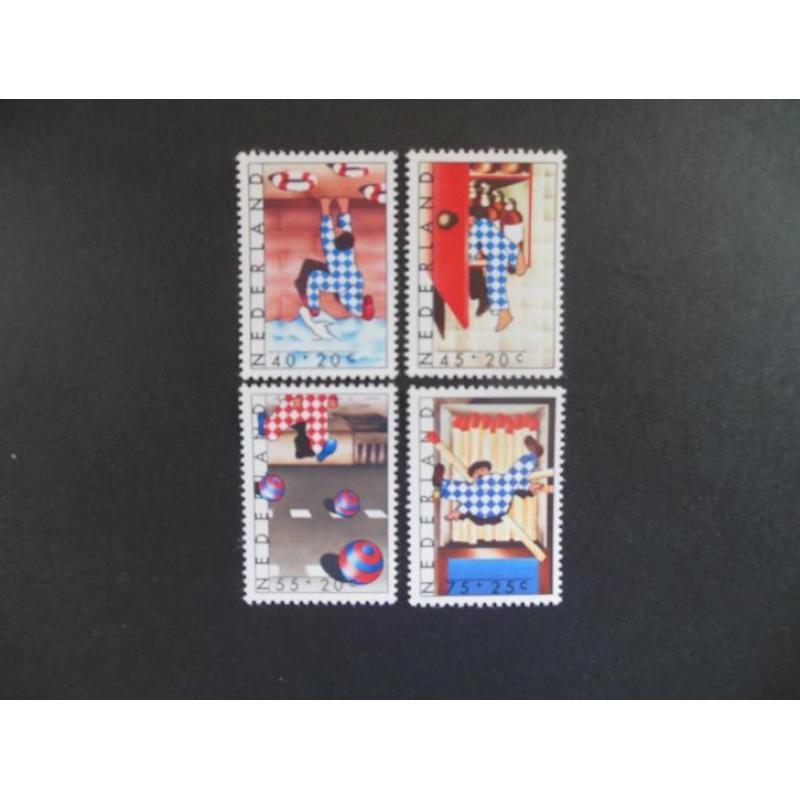 N14h; Kinder-postzegels Nederland 1977; "Kind en gevaar"