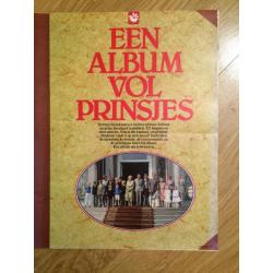 Koningshuis oa. troonswisseling 1980 Diverse albums en knips