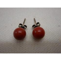 Zilveren oorknoppen met bruin/rode bollen nr.1379
