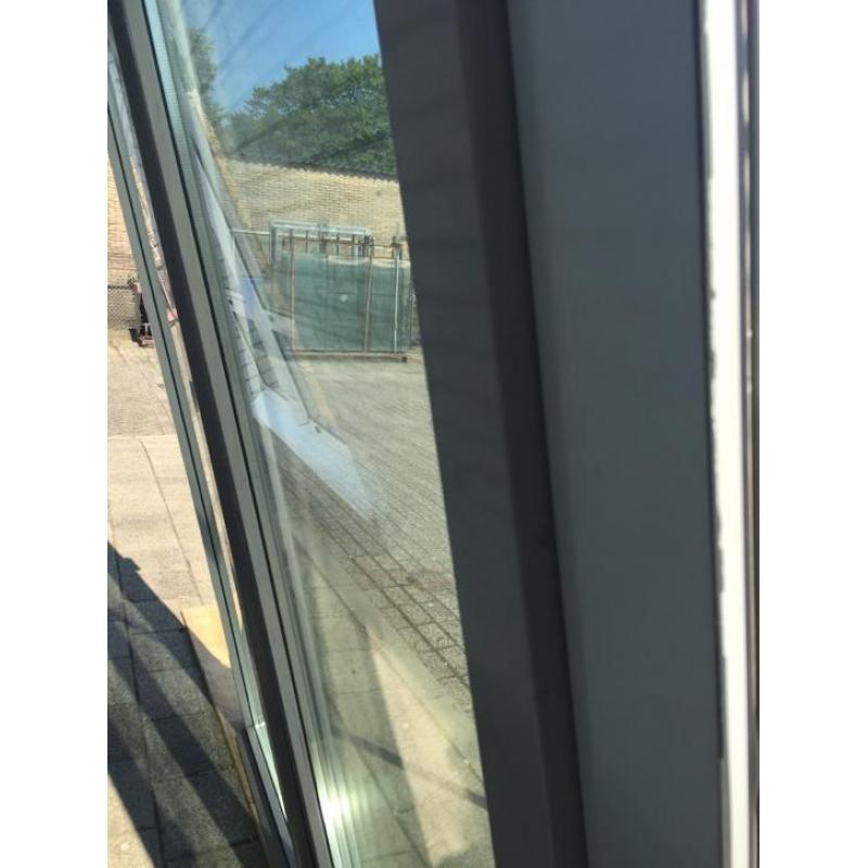 Schitterende aluminium dubbele deur met HR++ veilighdsglas
