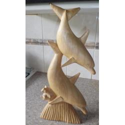 houten dolfijnen beeld dolfijn houtsnijwerk