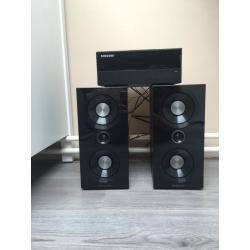 Samsung CD-speler + 2 speakers