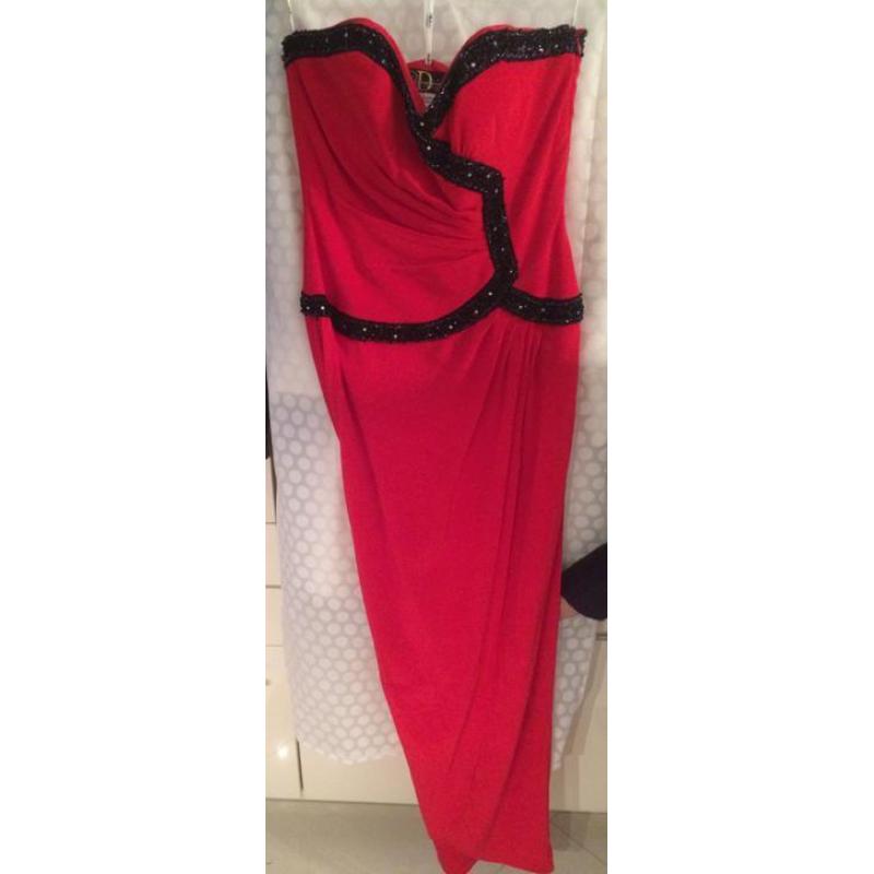 Rode Demetrios jurk te koop!