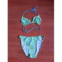 Zgan fleurige groene bikini met strepen maat 40