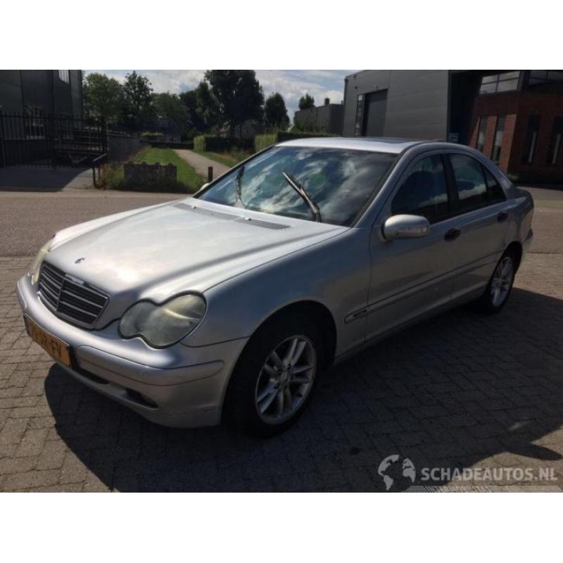 Mercedes-Benz 2.0 C-180 16_V (203.035) (bj 2001)
