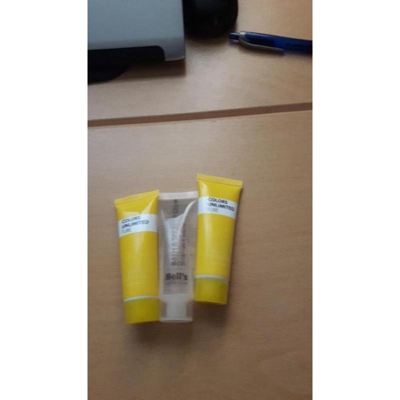 3x tubbe shampoo geel en wit en geel