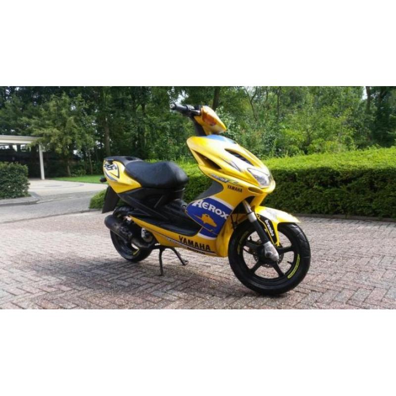 Yamaha Aerox scooter (Valentino Rossi uitvoering)