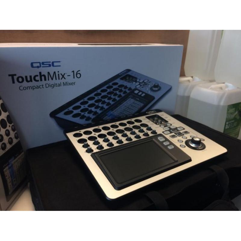QSC TouchMix 16 compact digital mixer / demo model