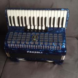 PAZZOLI accordeon met 72 bassen in Nieuwstaat