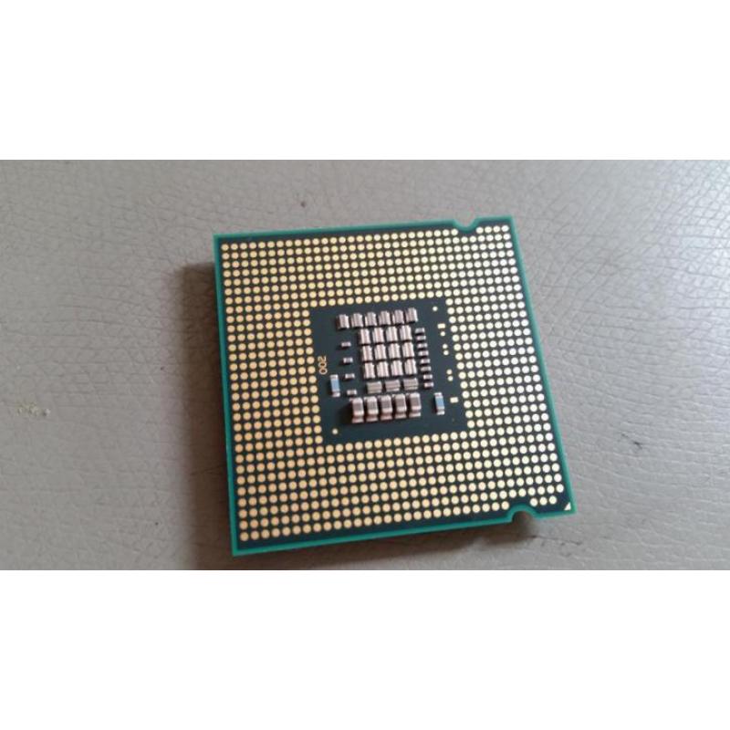 Intel Core 2 Duo E8400 6M Cache, 2x 3.00 GHz, 1333 MHz FSB