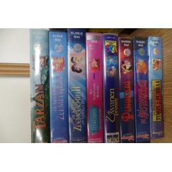 Te koop 16 VHS videobanden van Walt Disney