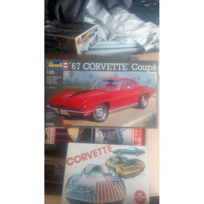 Corvette 3 x revell