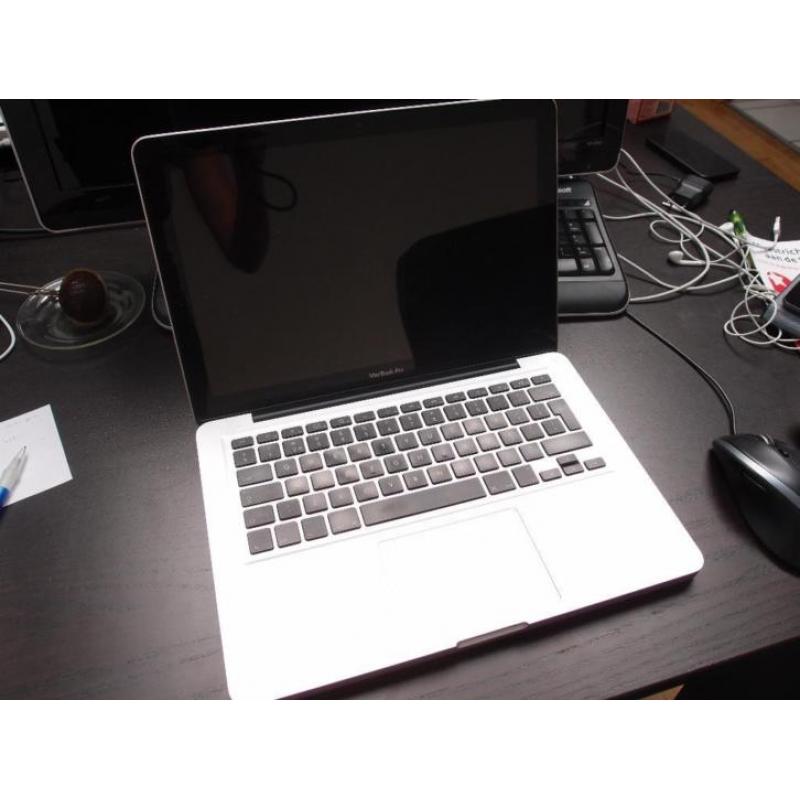 Macbook Pro 2010 13 inch, Core2Duo/2,4GHz/4GB/250GB HDD
