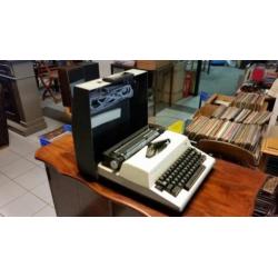 Vintage elektrisch typemachine van Adler
